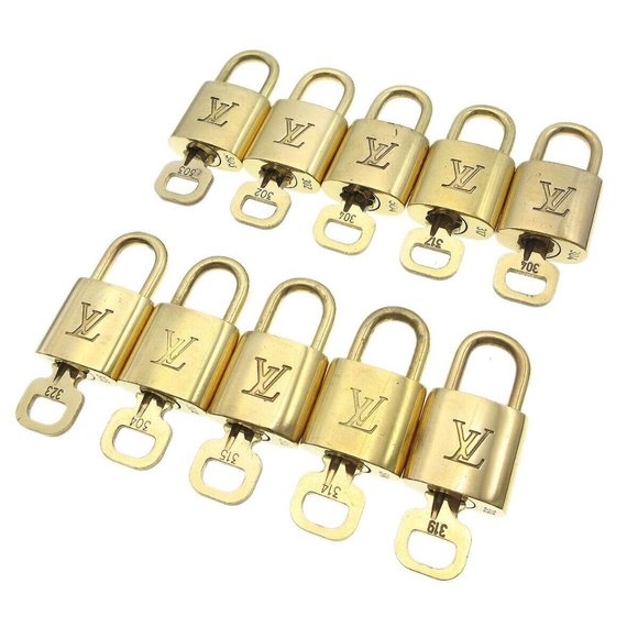 authenticity guaranteed LOUIS VUITTON Padlock & Key Bag Accessories Charm - Picture 1 of 1